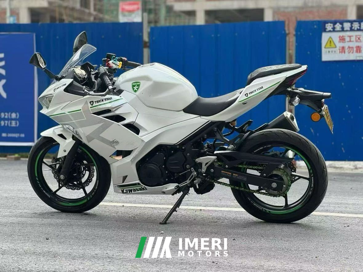 2021 Kawasaki Ninja 400