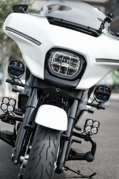 Harley-Davidson Street Glide 1923 cc - ფოტო 2