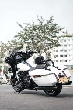 Harley-Davidson Street Glide 1923 cc - ფოტო 5