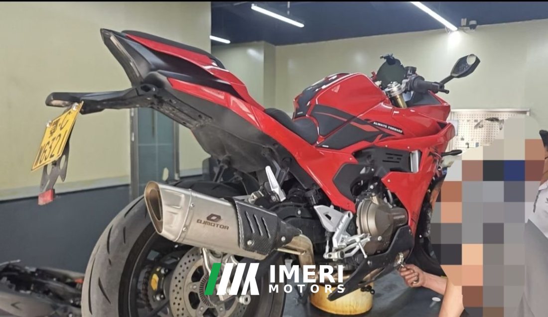 QJMOTOR Roewe i5 550 / Sai 550 *(Context-dependent, usually referring to the motorcycle "Sai 550" or Roewe car v - motorcycl…