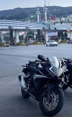 Honda CBR400R - ფოტო 2