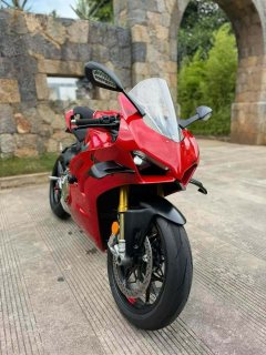 Ducati Panigale V4 1100 cc - фото 1
