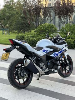 Haojue Suzuki GSX250R - ფოტო 4
