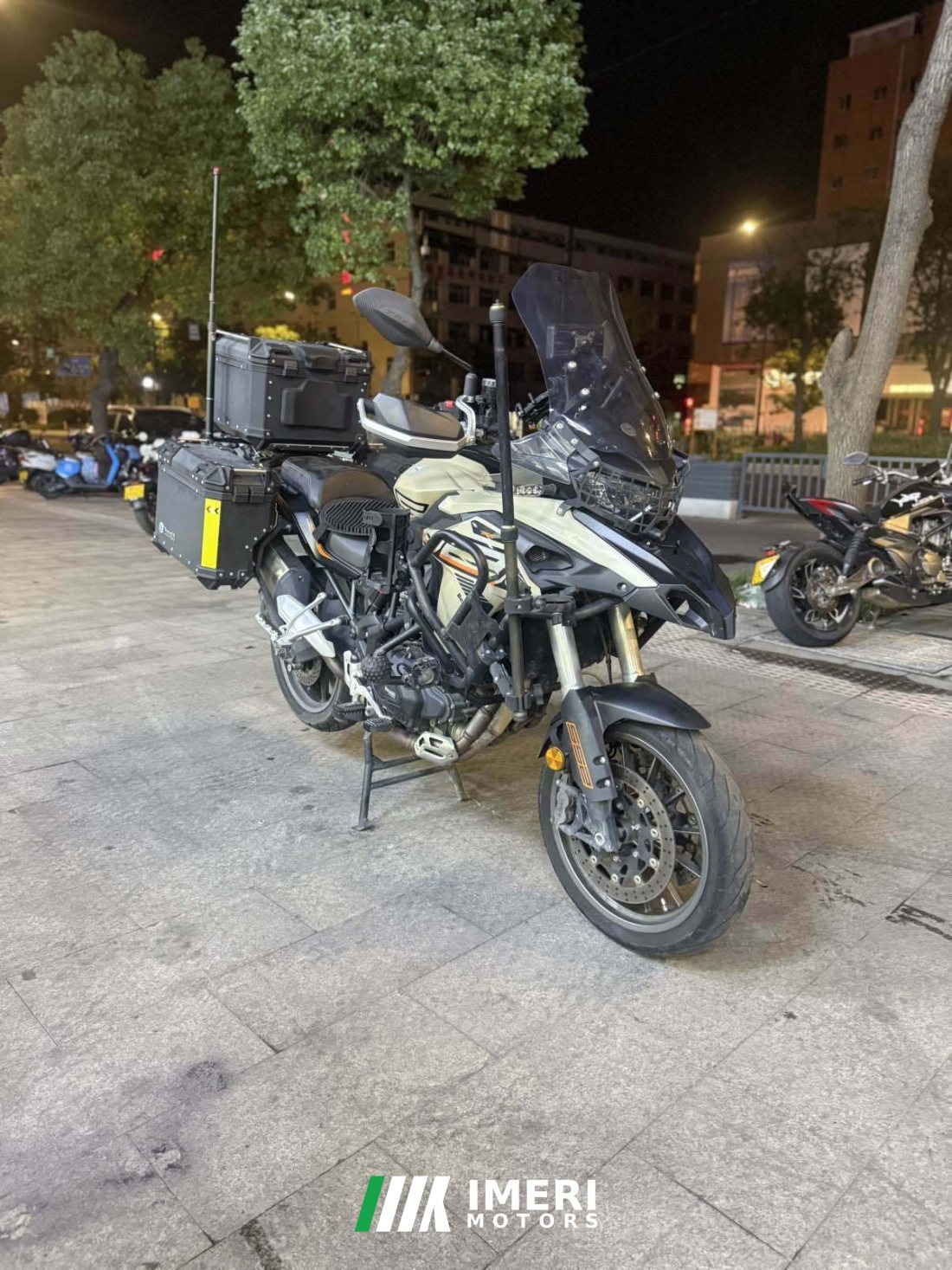 Benelli TRK552 550 cc - მოტოციკლი ჩინეთიდან