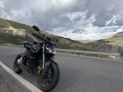 Ducati Street Fighter V2 950 cc - ფოტო 1