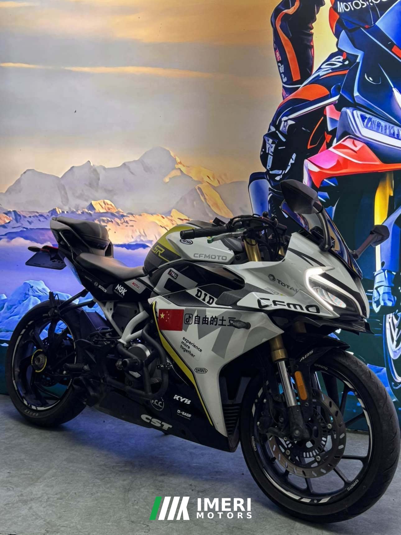 2022 CFMOTO 250SR