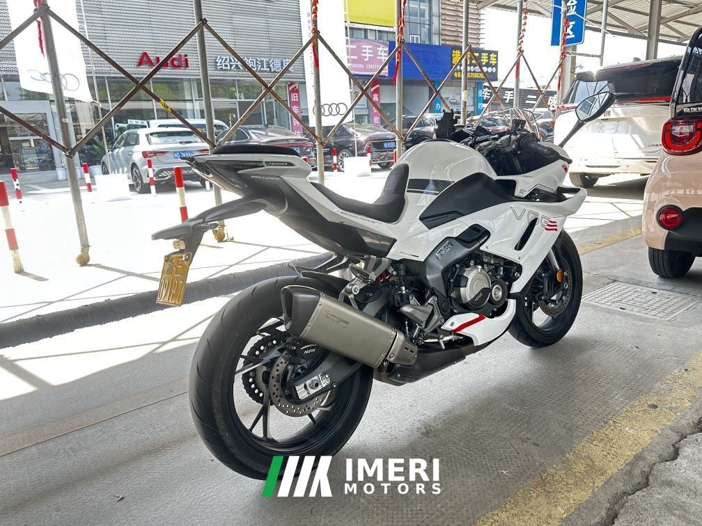 2025 Voge RR500S