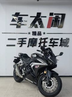 Honda CBR400R - ფოტო 1
