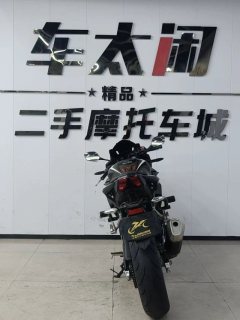 Honda CBR400R - ფოტო 8