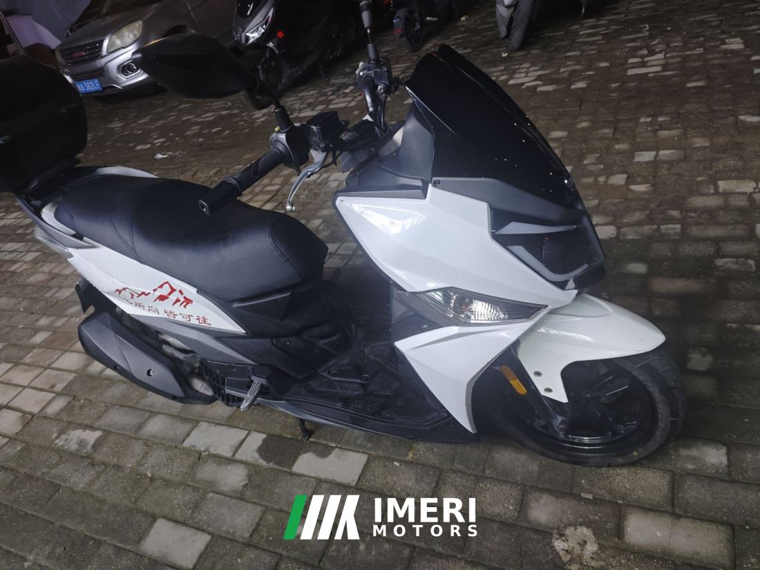SYM Cruisym 150 - мотоцикл из Китая