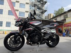 Triumph Street Triple 765 - ფოტო 3