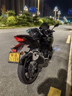 Kawasaki Ninja 400 - ფოტო 3