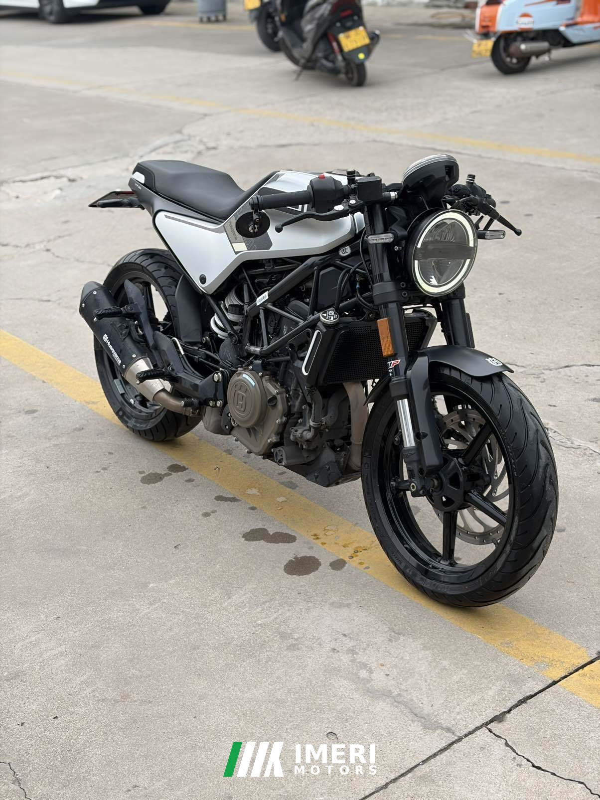 2021 HUSQVARNA White Arrow 401 400 cc