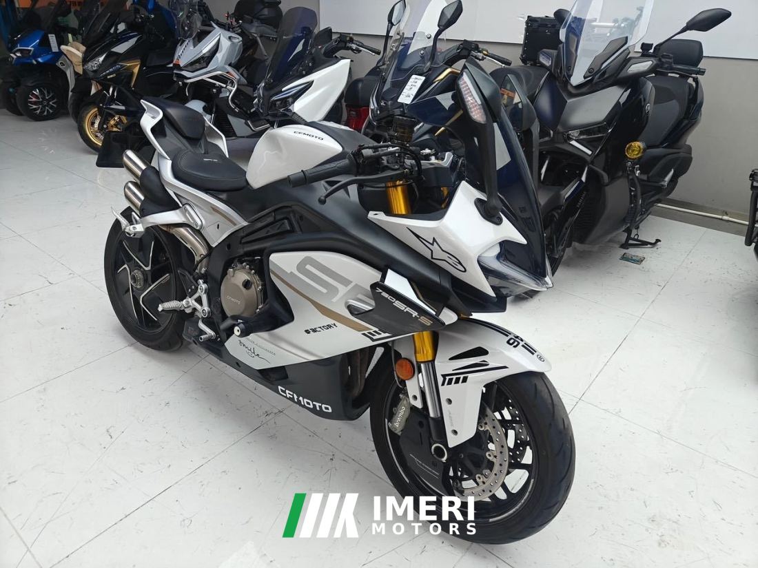 CFMOTO 750SR-S - мотоцикл из Китая
