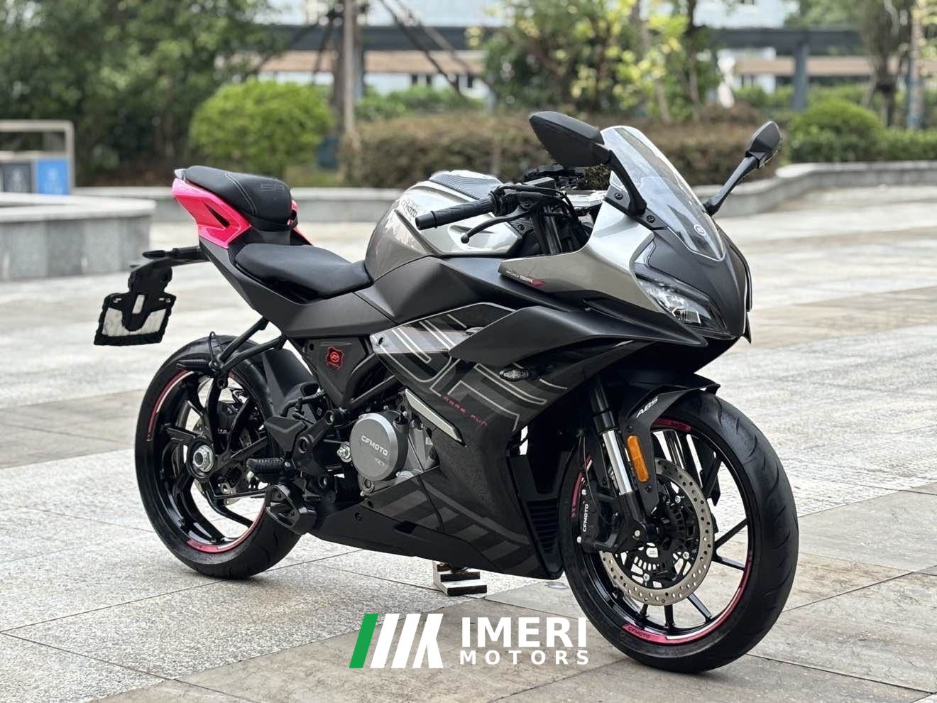 2025 CFMOTO 250SR