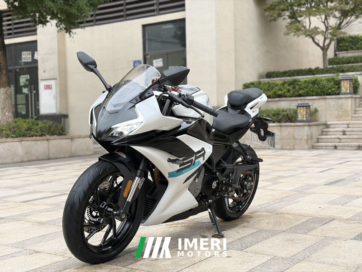 2023 CFMOTO 250SR