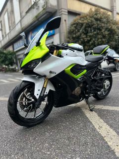 QJMOTOR SRK 250 - ფოტო 2