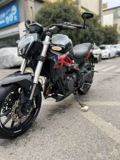 Benelli TNT 300 / BN 302S - ფოტო 2