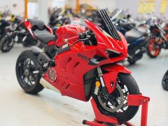 Ducati Panigale V4 1100 cc - ფოტო 1