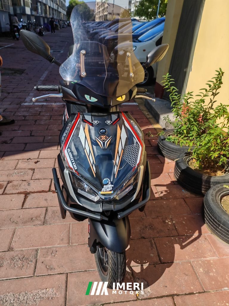 QJMOTOR Hong 150RS - მოტოციკლი ჩინეთიდან