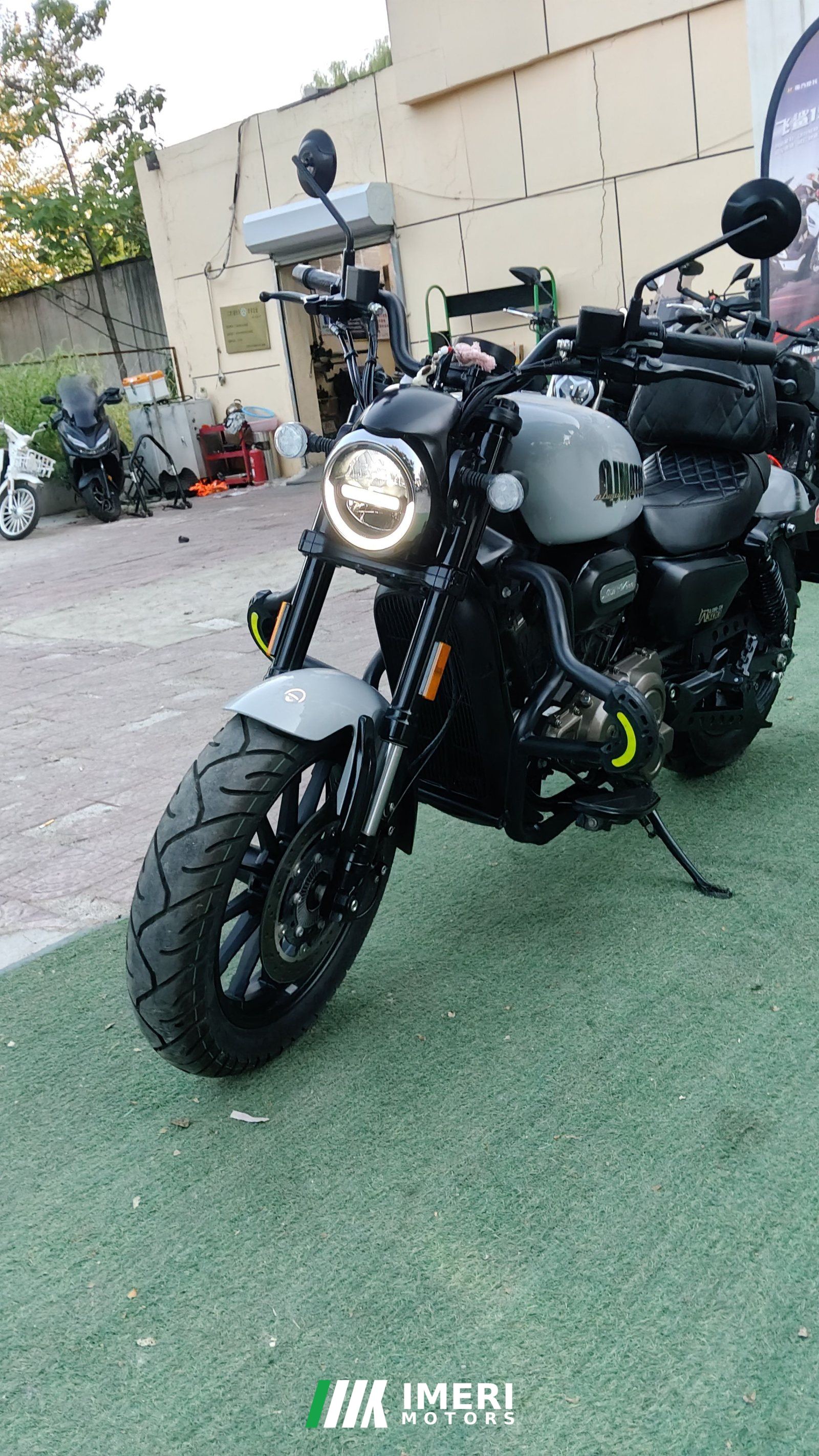 2025 QJMOTOR Flash 300
