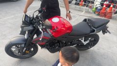 Honda CB400F - ფოტო 1