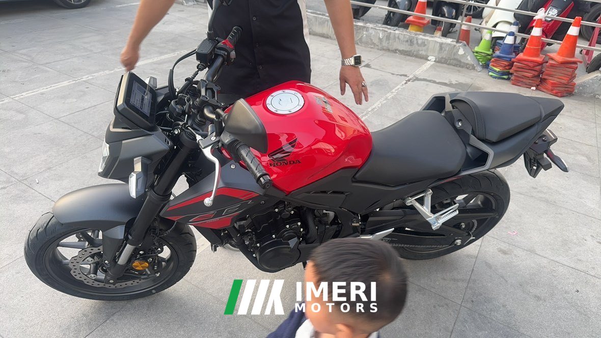 2025 Honda CB400F