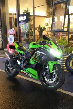 Kawasaki ZX-4R 400 cc - фото 3