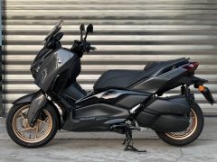 Yamaha XMAX 300 cc - фото 8