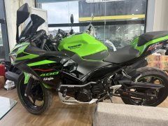 Kawasaki Ninja 400 - photo 2
