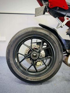 Ducati Street Fighter V4 1100 cc - photo 11