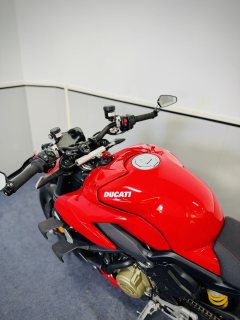 Ducati Street Fighter V4 1100 cc - photo 5