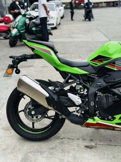 Kawasaki ZX-4R 400 cc - ფოტო 4
