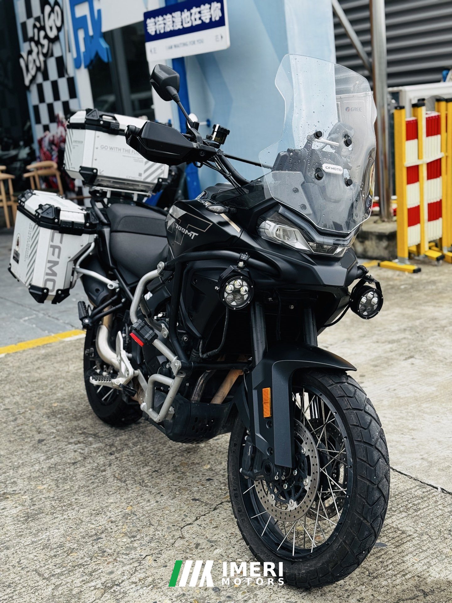 2025 CFMOTO 700MT