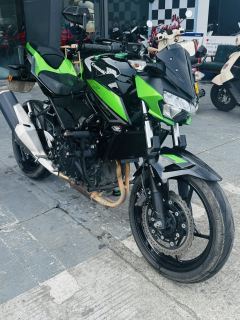 Kawasaki Z400 - ფოტო 1