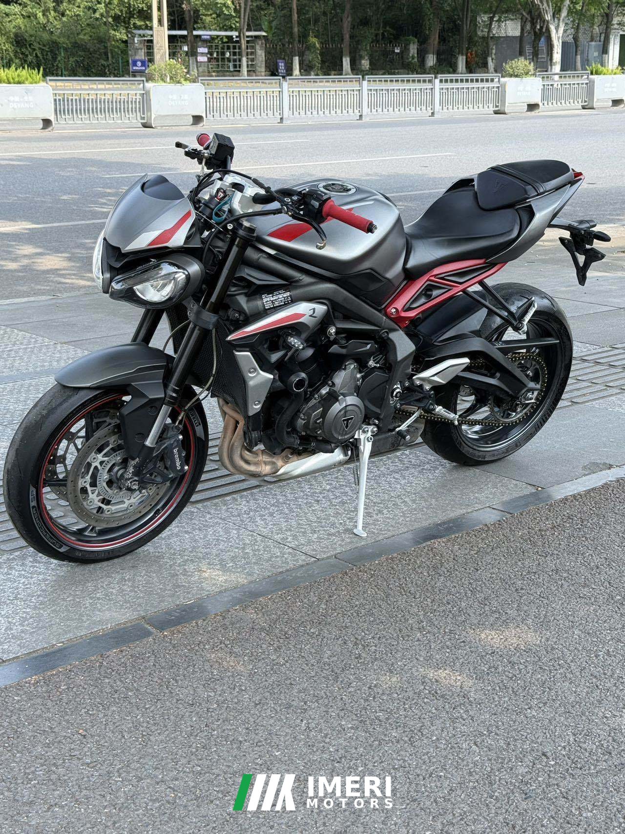 2021 Triumph Street Triple 765