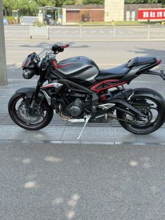 Triumph Street Triple 765 - ფოტო 11