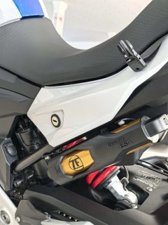 BMW F 900 R - ფოტო 8