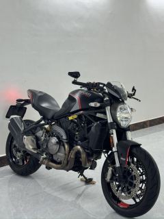Ducati Monster 821 - ფოტო 1