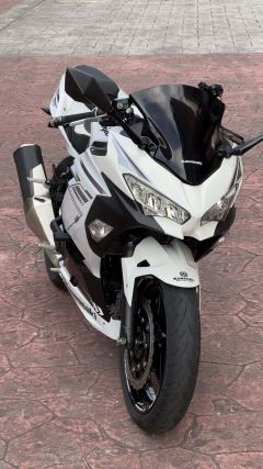 Kawasaki Ninja 400 - ფოტო 1