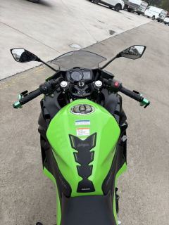 Kawasaki Ninja 400 - ფოტო 2