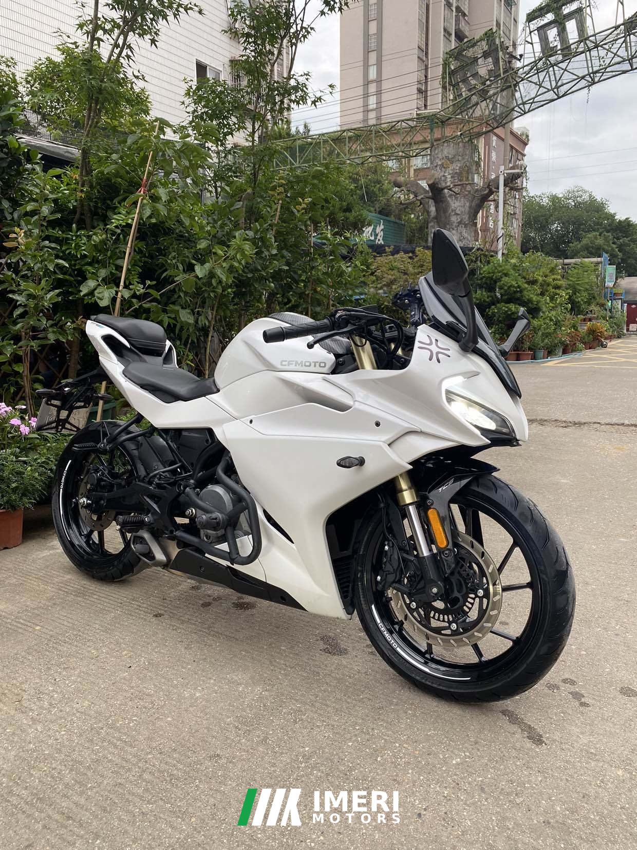 2023 CFMOTO 250SR