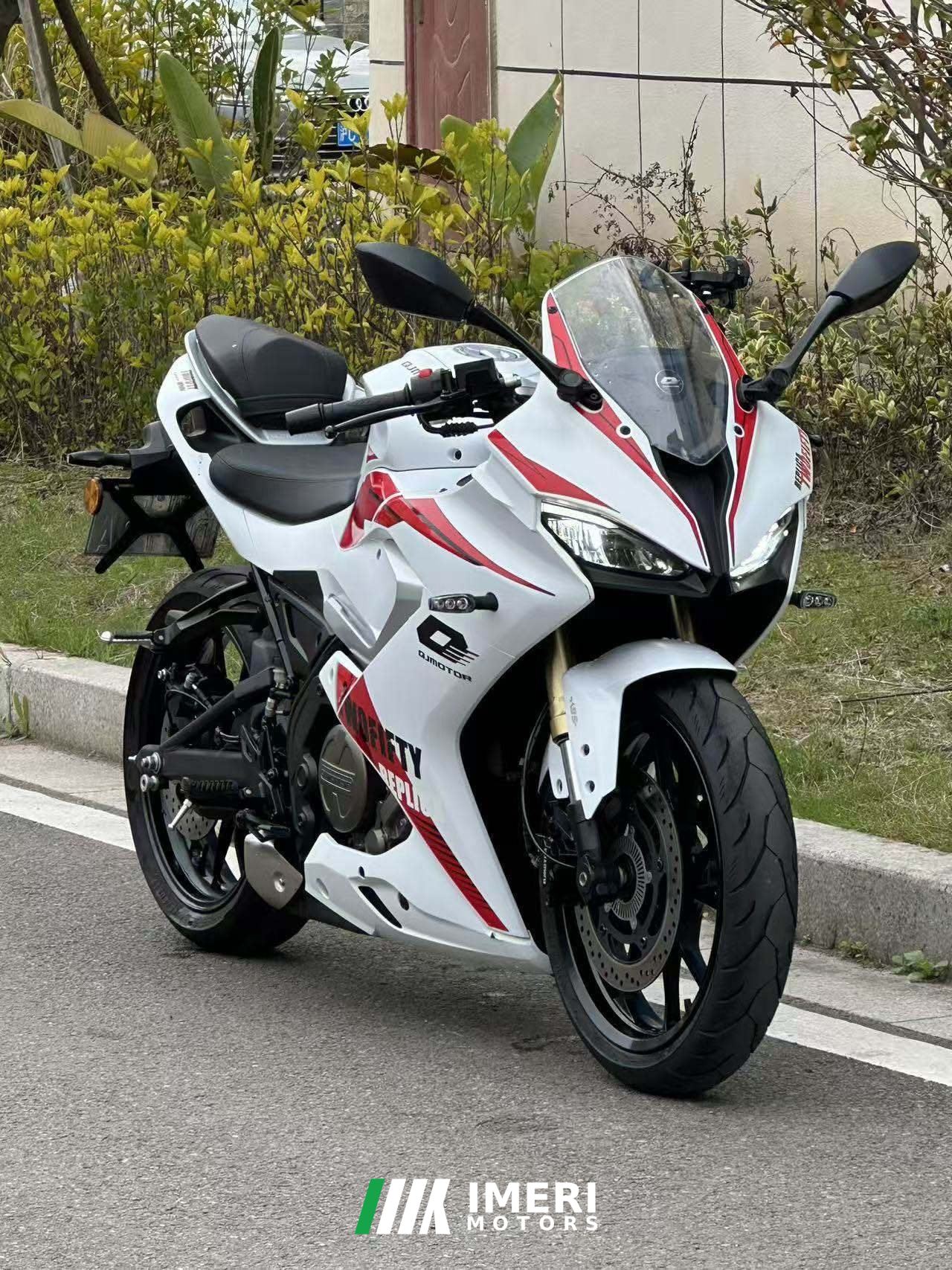 2022 QJMOTOR SRK 250