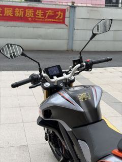 QJMOTOR Zontes 150 - photo 7