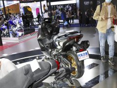 Yamaha TMAX 560 cc - ფოტო 6
