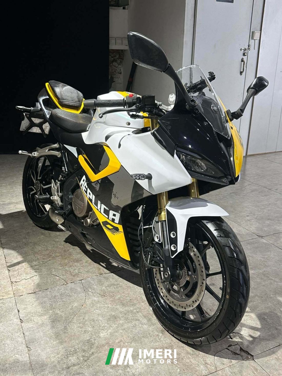 QJMOTOR SRK 250 - мотоцикл из Китая