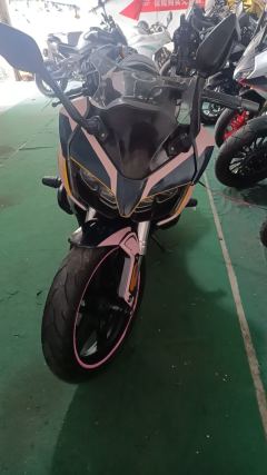 Voge 250RR - ფოტო 1