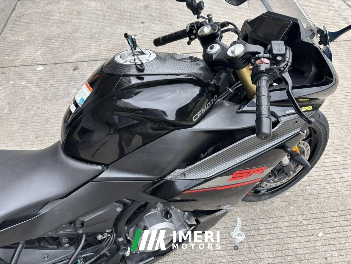 2023 CFMOTO 250SR