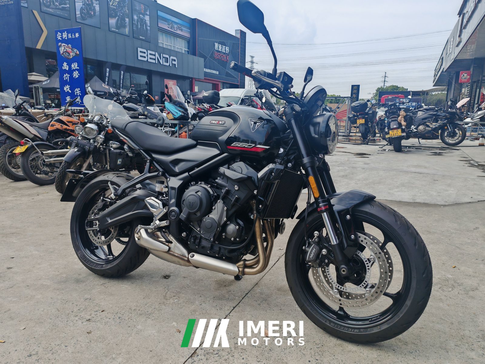 2025 Triumph Trident 660