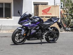 Honda CBR400R - ფოტო 1